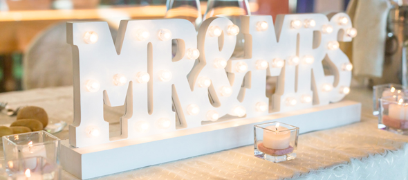 Utilize letras e palavras diferentes na sua decoração para festa Utilize letras e palavras diferentes na sua decoração para festa
